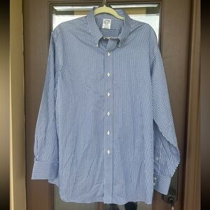 Brooks Brothers Navy Blue & White Button Down Shirt Size 17 1/2 35